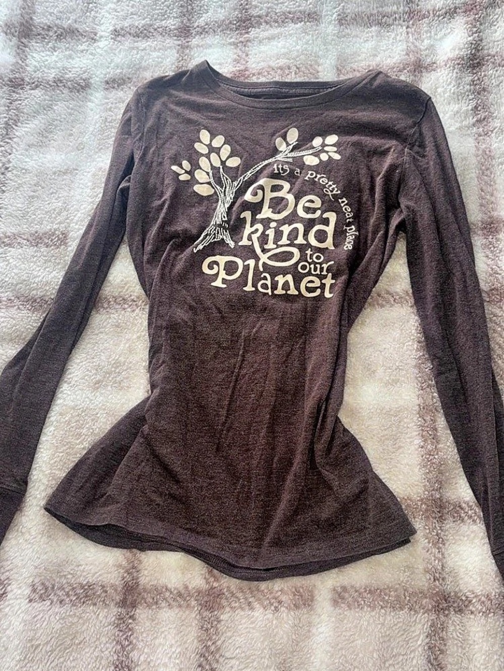 American Eagle Outfitters Long Sleeve Graphic Tee in Brown
